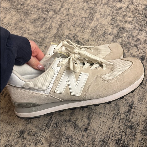 New Balance 574 - Picture 3 of 4